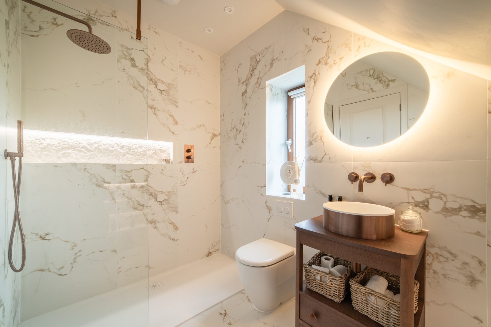 Warren House — bathroom 2 marble walls a rk