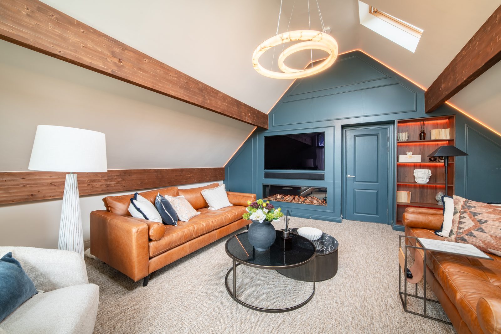 Warren House — living room vaulted ceiling a rk 3
